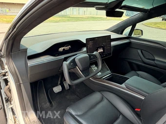 2023 Tesla Model X Standard Range - miniatura 9