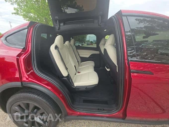 2023 Tesla Model X Standard Range – miniatura 13