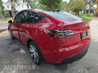 2023 Tesla Model Y Long Range - miniatura 2