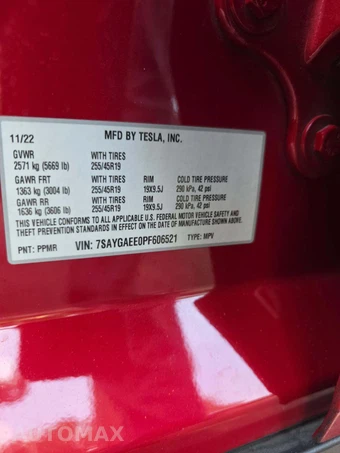 2023 Tesla Model Y Long Range - miniatura 5