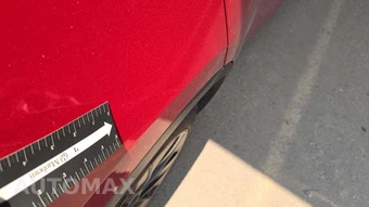 2023 Tesla Model Y Long Range - miniatura 23