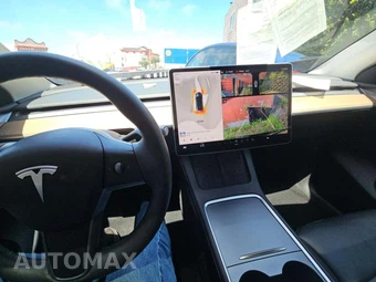 2023 Tesla Model Y Long Range - miniatura 10