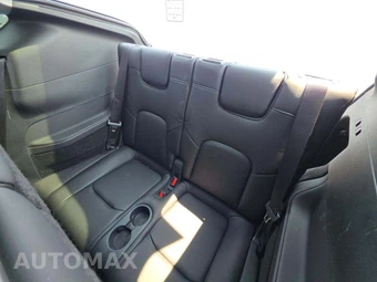 2023 Tesla Model Y Long Range - miniatura 23