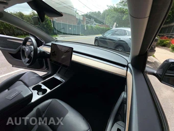 2023 Tesla Model Y Long Range - miniatura 19