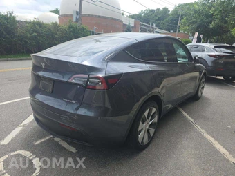 2023 Tesla Model Y Long Range - miniatura 3