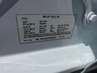 2023 Tesla Model Y Long Range - miniatura 2