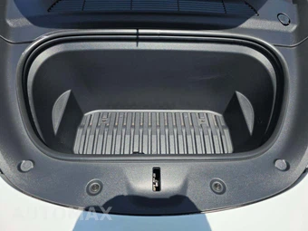 2023 Tesla Model Y Long Range - miniatura 22