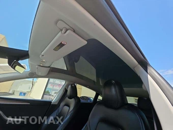 2023 Tesla Model Y Long Range - miniatura 8