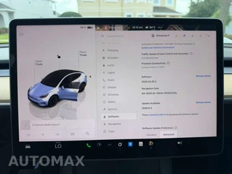 2023 Tesla Model Y Long Range - miniatura 9