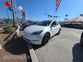 2023 Tesla Model Y Long Range