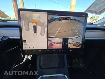 2023 Tesla Model Y Long Range - miniatura 10