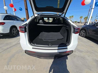 2023 Tesla Model Y Long Range - miniatura 14