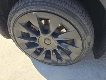 2023 Tesla Model Y Long Range - miniatura 22