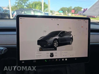 2023 Tesla Model Y Long Range - miniatura 10