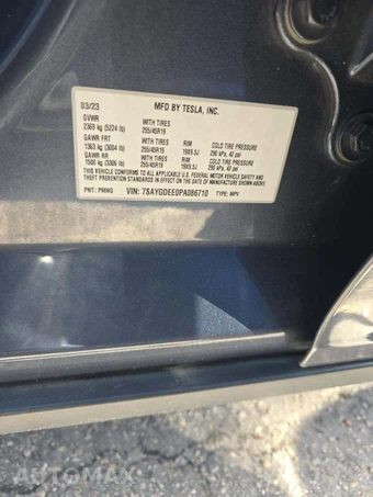 2023 Tesla Model Y Long Range - miniatura 5