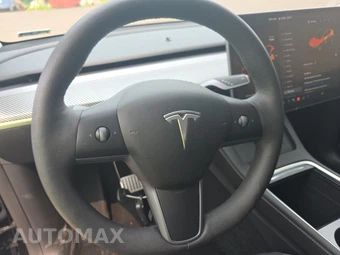 2023 Tesla Model Y Long Range - miniatura 10