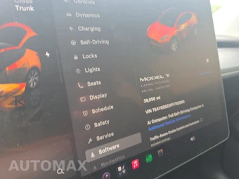 2023 Tesla Model Y Long Range - miniatura 12