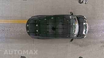2023 Tesla Model Y Long Range - miniatura 17