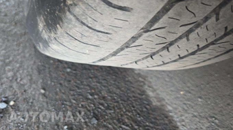 2023 Tesla Model Y Long Range - miniatura 23