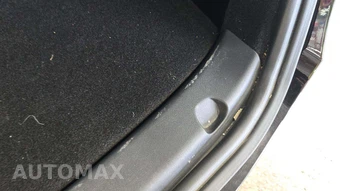 2023 Tesla Model Y Long Range - miniatura 29