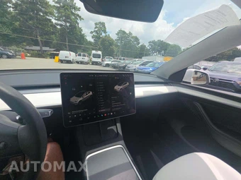 2023 Tesla Model Y Long Range - miniatura 10