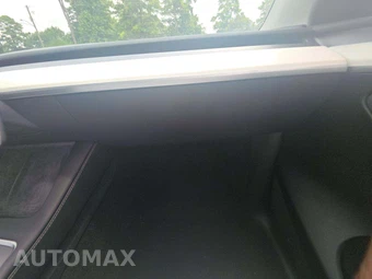 2023 Tesla Model Y Long Range - miniatura 20