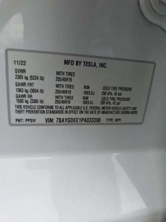 2023 Tesla Model Y Long Range - miniatura 5