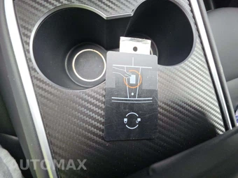 2023 Tesla Model Y Long Range - miniatura 8