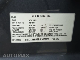 2023 Tesla Model Y Long Range - miniatura 14