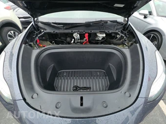 2023 Tesla Model Y Long Range - miniatura 15