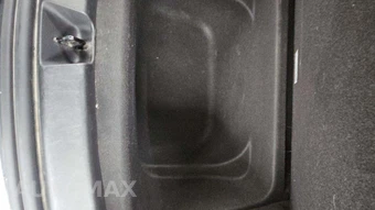 2023 Tesla Model Y Long Range - miniatura 37