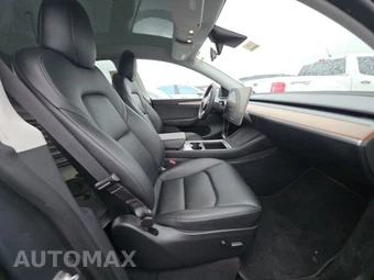 2023 Tesla Model Y Long Range - miniatura 8