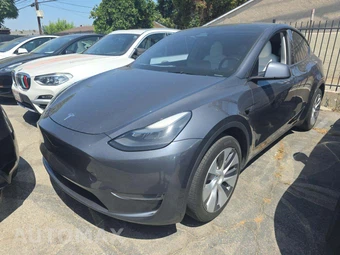 2023 Tesla Model Y Long Range