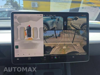 2023 Tesla Model Y Long Range - miniatura 10