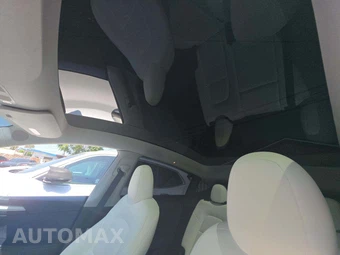 2023 Tesla Model Y Long Range - miniatura 11