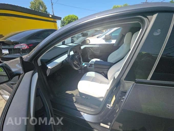 2023 Tesla Model Y Long Range - miniatura 6