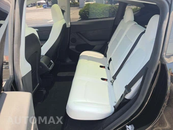 2023 Tesla Model Y Long Range - miniatura 10