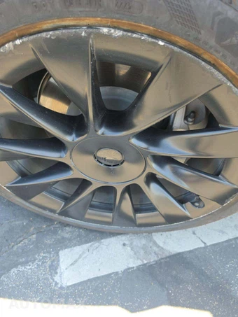 2023 Tesla Model Y Long Range - miniatura 18