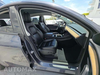 2023 Tesla Model Y Long Range - miniatura 18