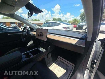 2023 Tesla Model Y Long Range - miniatura 19
