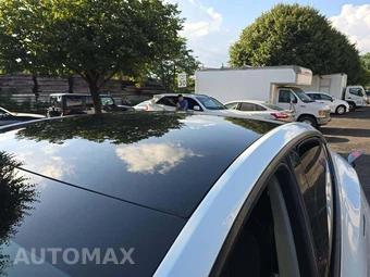 2023 Tesla Model Y Long Range - miniatura 12