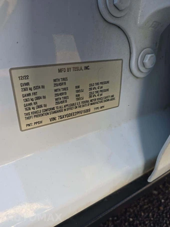 2023 Tesla Model Y Long Range - miniatura 5