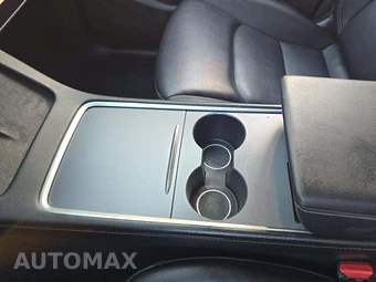 2023 Tesla Model Y Long Range - miniatura 8
