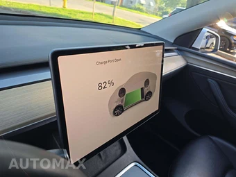 2023 Tesla Model Y Long Range - miniatura 9