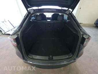 2023 Tesla Model Y Long Range - miniatura 11