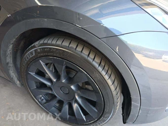 2023 Tesla Model Y Long Range - miniatura 27