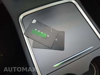 2023 Tesla Model Y Long Range - miniatura 5
