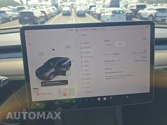 2023 Tesla Model Y Long Range - miniatura 12