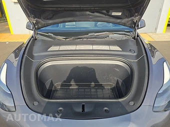 2023 Tesla Model Y Long Range - miniatura 15