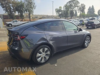 2023 Tesla Model Y Long Range - miniatura 4